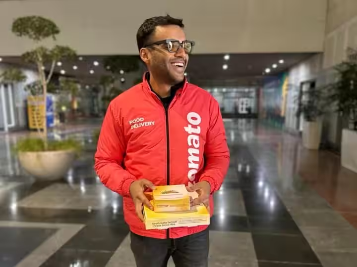 Zomato delivery by deepinder goyal