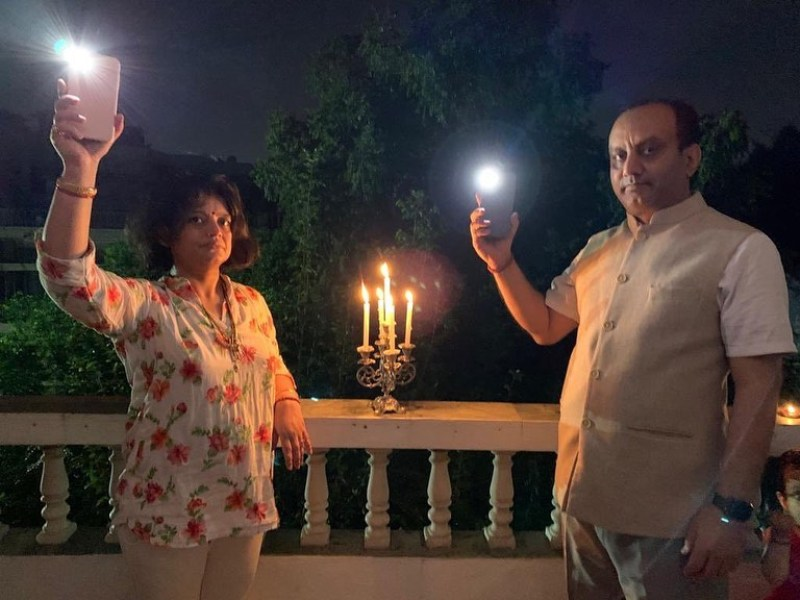 Dr. Sudhanshu Trivedi and wife Image 