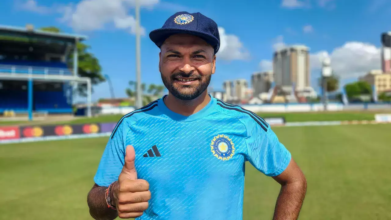 Mukesh Kumar (Indian Cricketer) Biography - The Best Biography