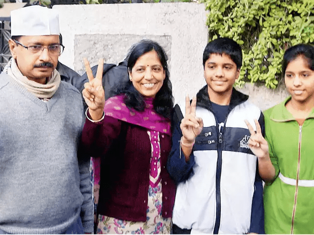Sunita Kejriwal Family