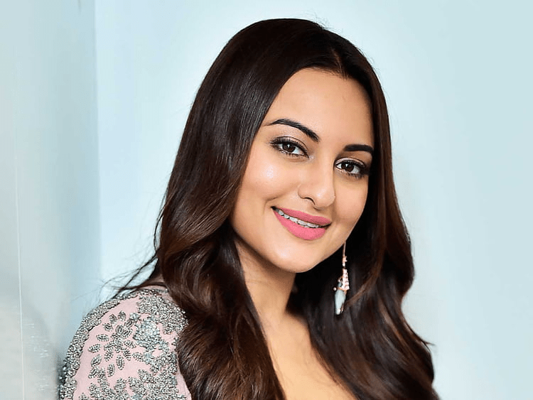 Sonakshi Sinha biography