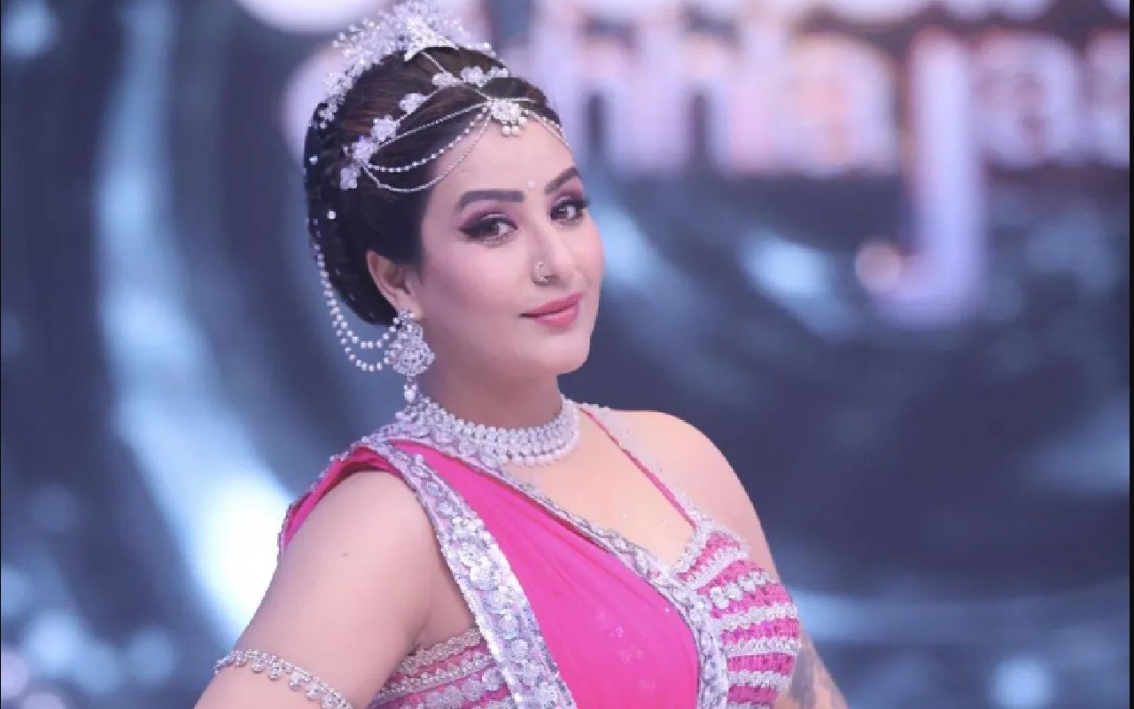 Shilpa Shinde Age, Husband Name, Height, Images, Bigg boss & More - The ...