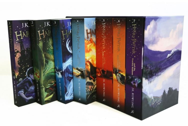 Buy Harry Potter Box Set: The Complete Collection [Paperback Edition] - Image 3